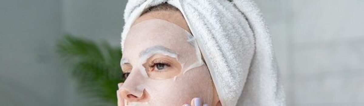 Jak pielęgnować cerę w czasie kwarantanny? Postaw na maski mitomo!