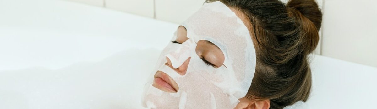 Japońska maseczka Mitomo – idealny pomysł na prezent dla przyjaciółki